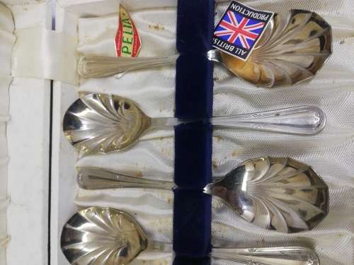 Box set of spoons Sheffield Sepelia England