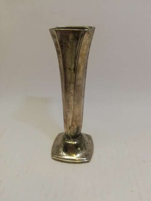 Bud vase