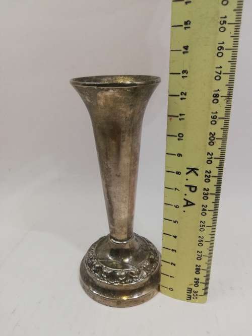 Bud vase