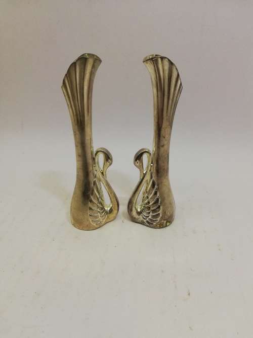 Swann vase pair