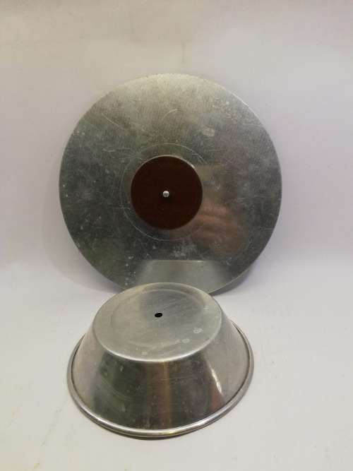 Vintage retro used Nutbrown icing cake decorating turntable