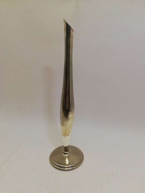 Bud vase