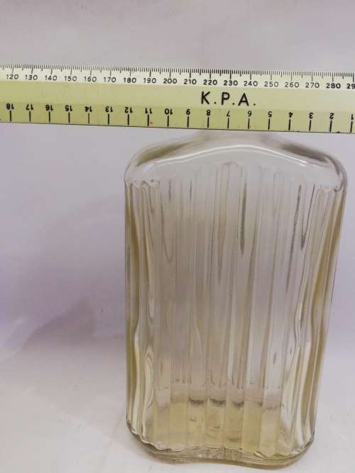 Glass bottle