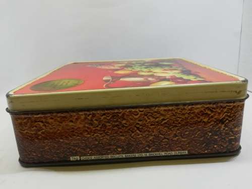 Bakers tin