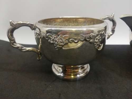 Viking Plate  sugar pot and milk jug