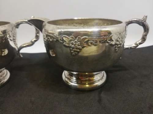 Viking Plate  sugar pot and milk jug