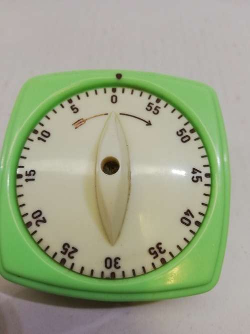 Vintage green timer in working order!