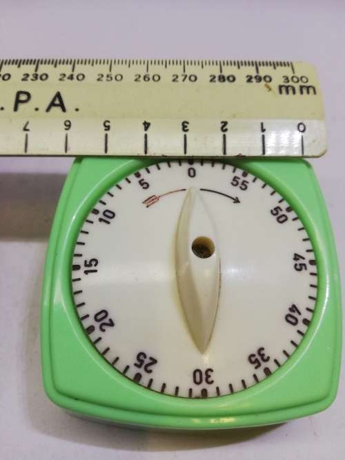 Vintage green timer in working order!