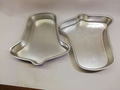 Set of 2 Vintage 1971 Wilton Bell Shape Cake Pans