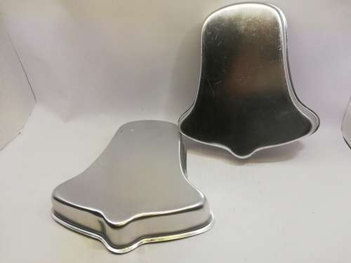 Set of 2 Vintage 1971 Wilton Bell Shape Cake Pans