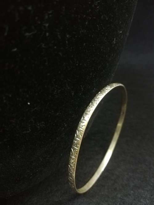 Sterling silver bangle 7.9