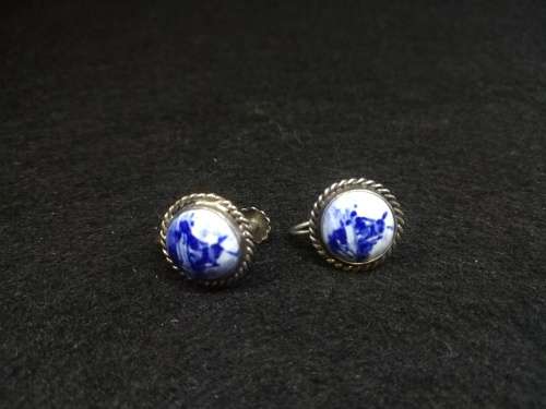 Sterling silver delft screw on earrings
