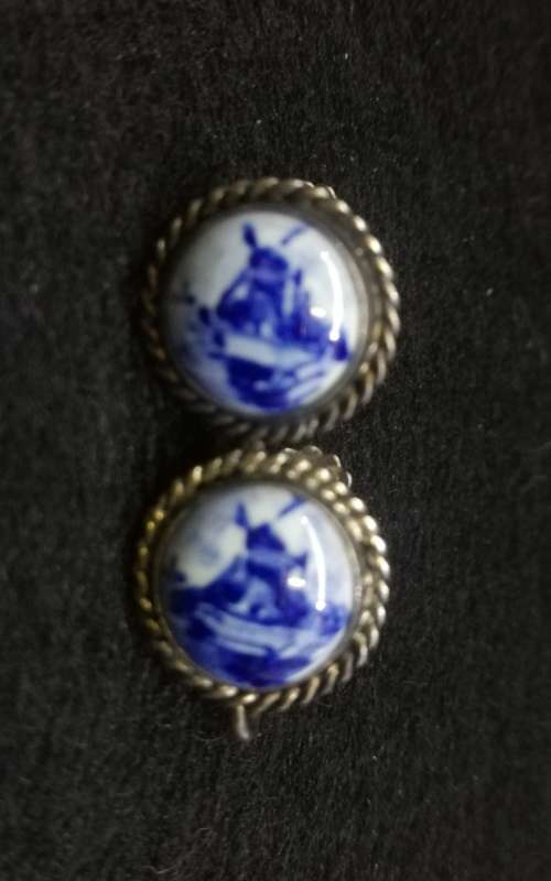 Sterling silver delft screw on earrings