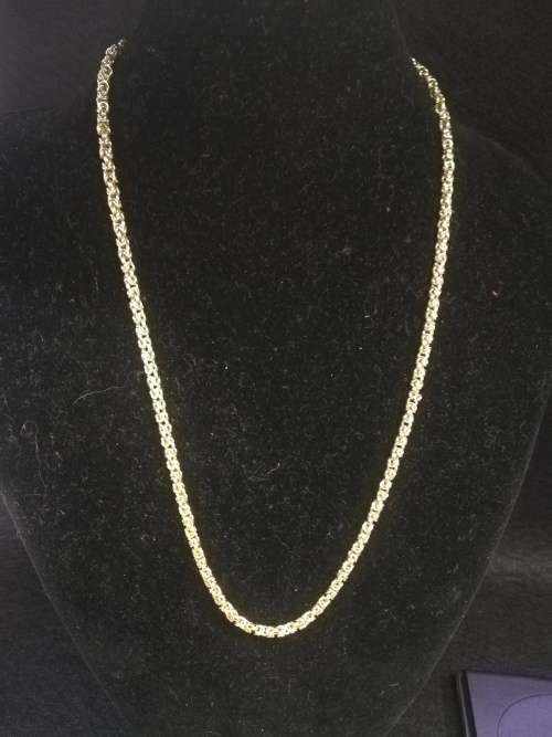 9ct gold necklace 20.9g