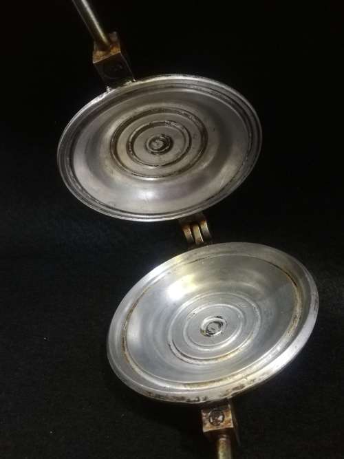 Vintage Skyline Jaffle maker