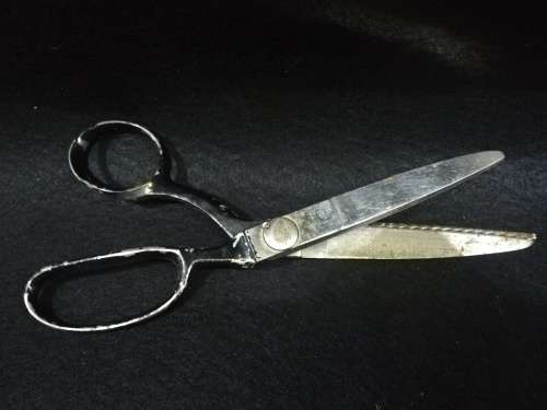 Big Vintage scissors Pinking shears