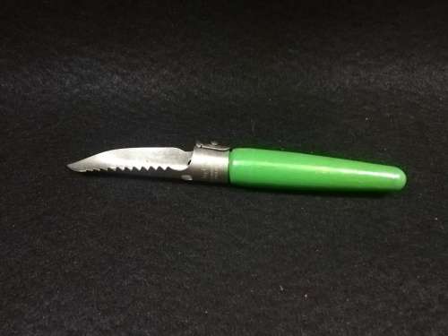 Vintage green Skyline apple corer