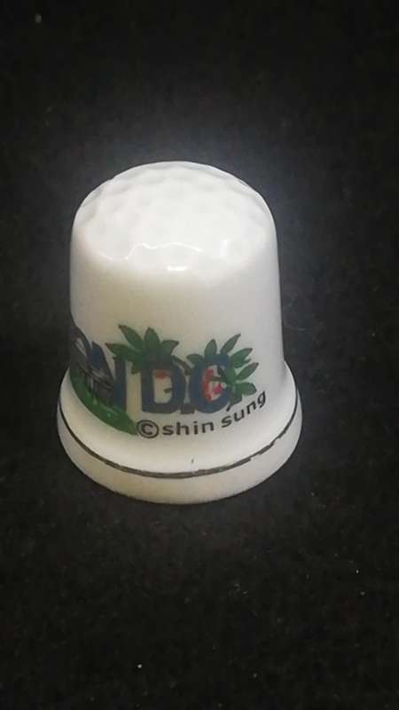 Porcelain thimble Shin DC