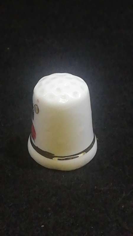 Porcelain thimble