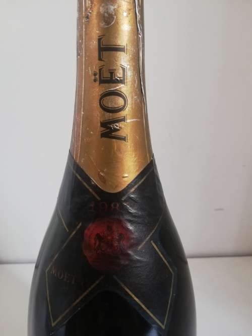 Moët & Chandon Brut Imperial 1985 Huge bottle = look at all pics