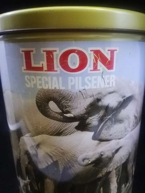 Lion special pilsener beer tin