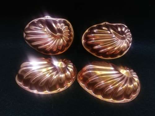 Set of 4 molds
