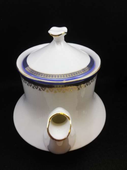 Royal Albert teapot Sandringham