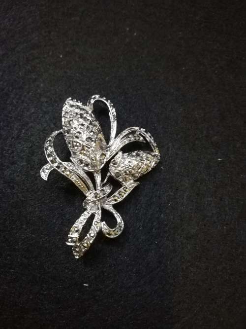 Vintage  brooch