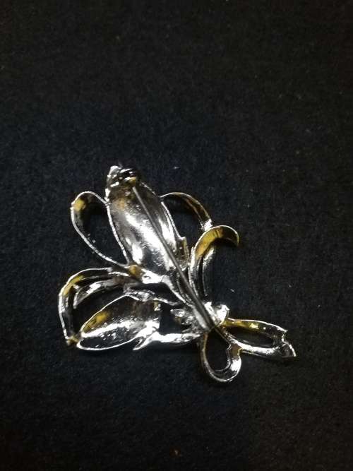 Vintage  brooch