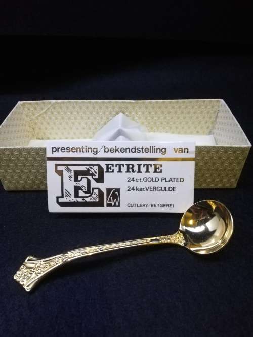Vintage Eetrite 24ct gold plated sugar spoon