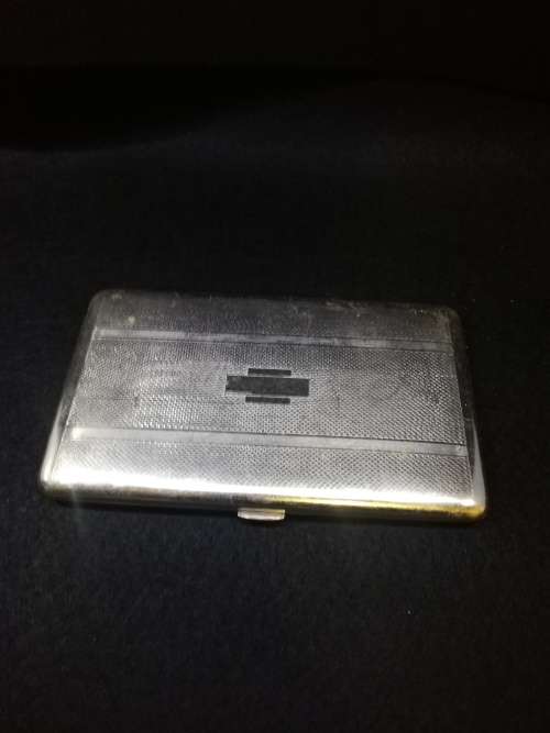Cigarette holder