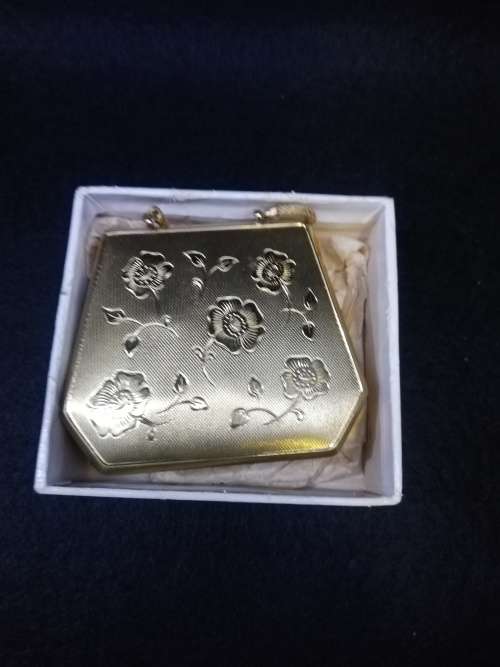 Raysig 7 jewels handbag travel clock - crack in glass - Not tested
