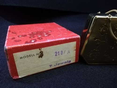 Raysig 7 jewels handbag travel clock - crack in glass - Not tested