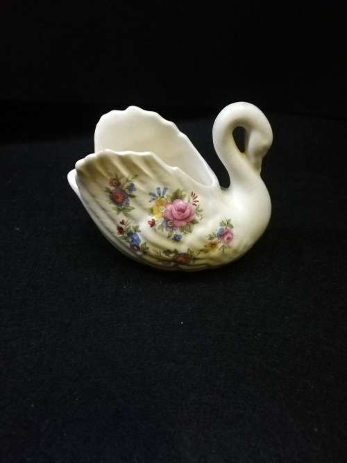 Small  vintage ceramic swan