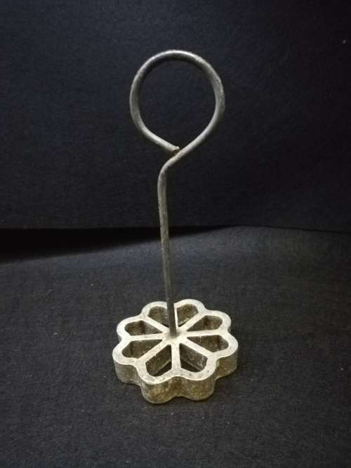 Snackle handle and form