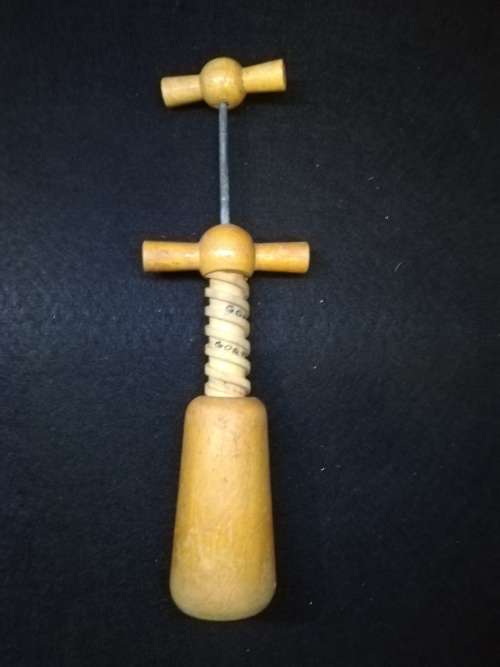 Barrel corkscrew - wood