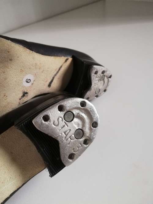 Tap shoes - handmade by Dancewell size 6