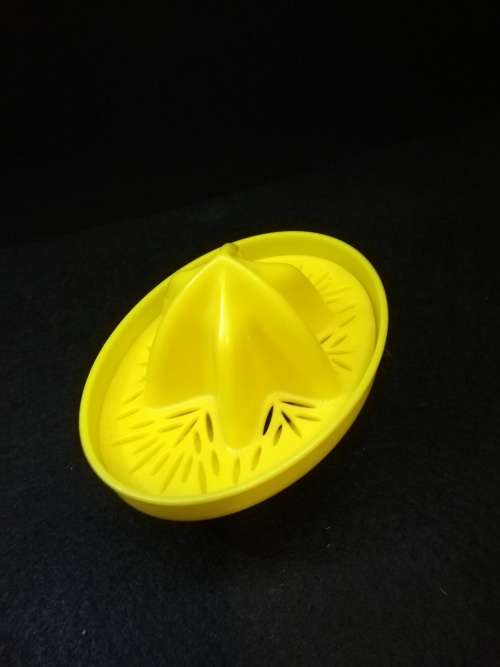 Citrus juicer
