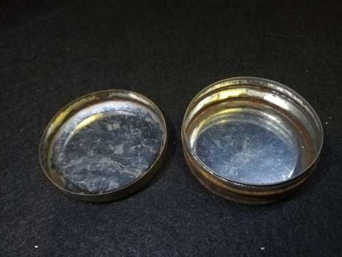 Vintage snuff tin by Hedges