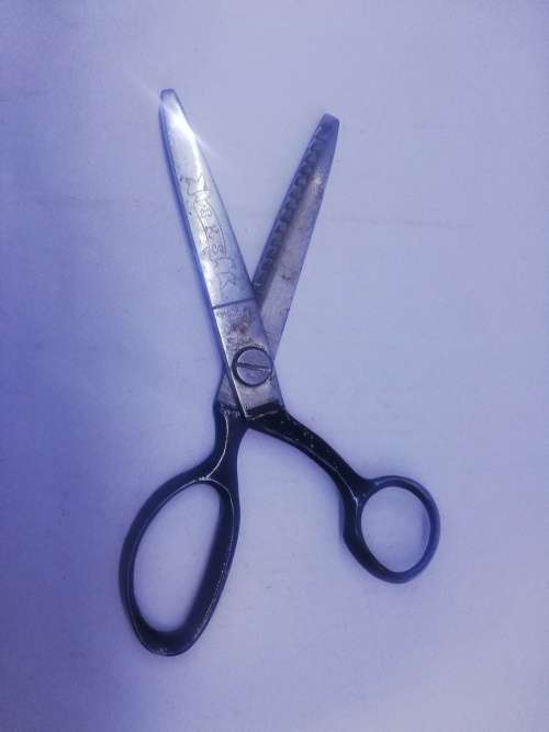 Big Vintage scissors Pinking shears