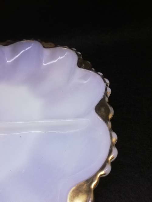 Milk glass 3 division plate