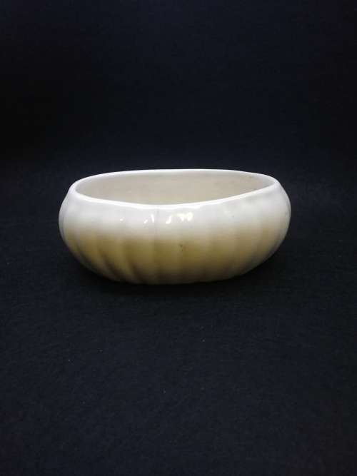 Oval Vintage vase - small hairline crack