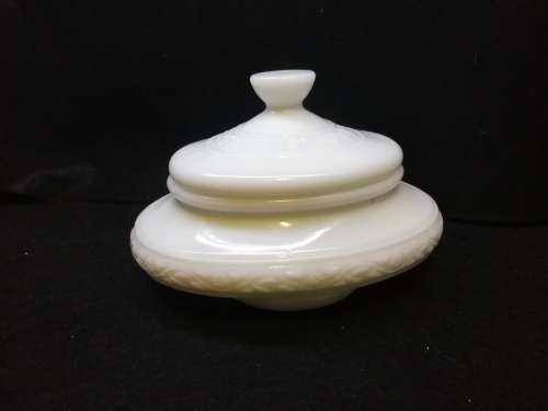 Milk glass bowl and lid/trinket
