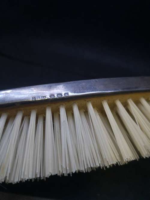 Vintage brush and comb - hallmarked silver - I don`t know the silver weight