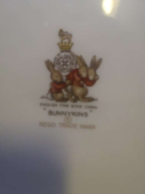 ROYAL DOULTON BUNNYKINS plate 20cm