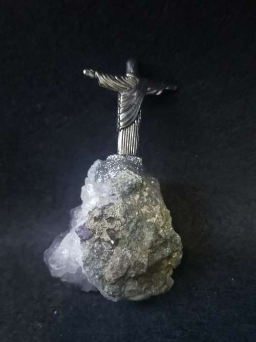 Christ the redeemer - atop amethyst
