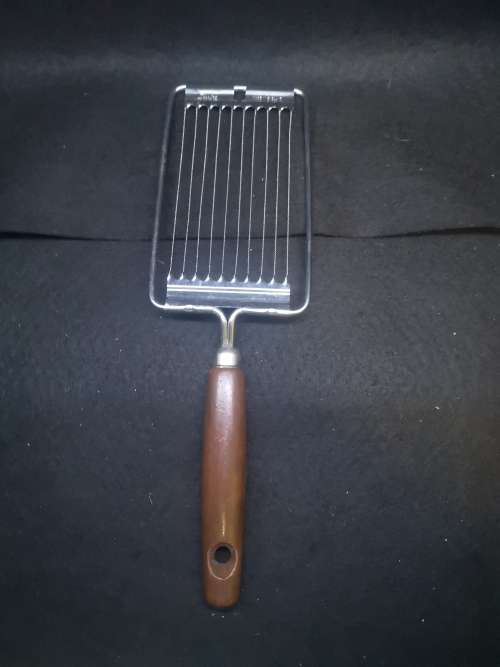 Skyline tomato cutter