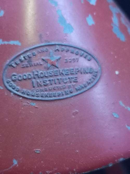 Good Housekeeping Institute Streamline Super Juicer Cast Metal - RED