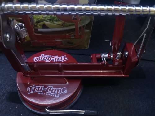 Apple peeler, corer + slicer - Tru Cape