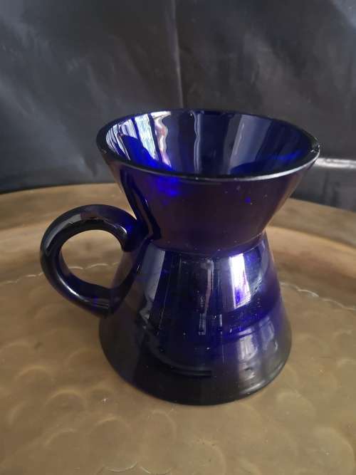 Blue glass jug - has a crack but still lovely